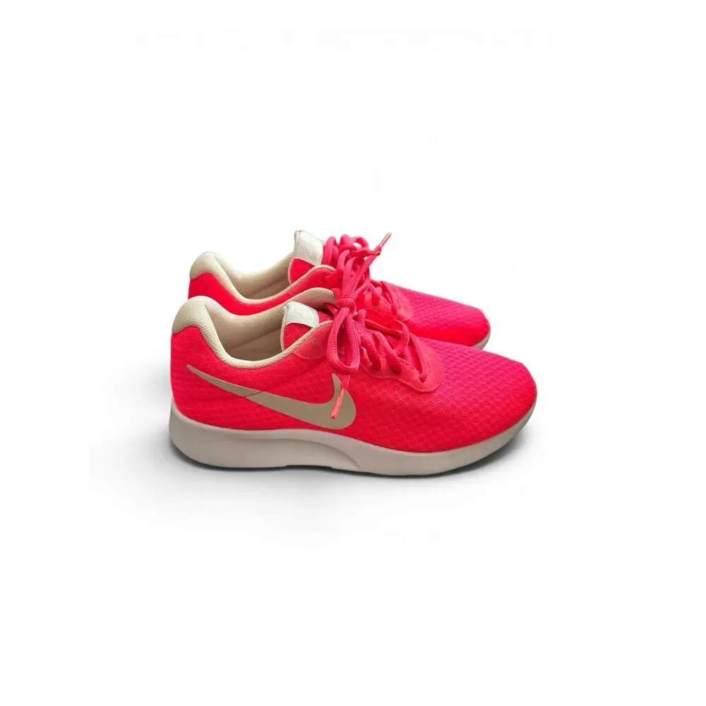 Nike Tanjun Solar Red Sneakers / SZ. 7